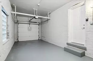 7087 N McAlpin Ave, Chicago, IL 60646 - Photo 20
