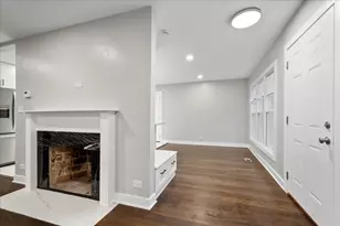 7087 N McAlpin Ave, Chicago, IL 60646 - Photo 4