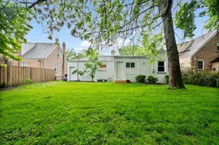 7087 N McAlpin Ave, Chicago, IL 60646 - Photo 22