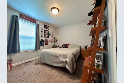 1012 W 4th Street, Sterling, IL 61081 - Photo 8