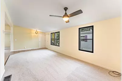 25 Cedar Lane, Sandwich, IL 60548 - Photo 6