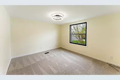 25 Cedar Lane, Sandwich, IL 60548 - Photo 10