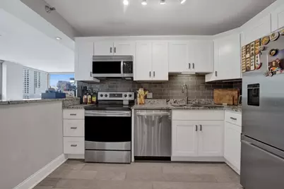 440 N Wabash Avenue #3108, Chicago, IL 60611 - Photo 8