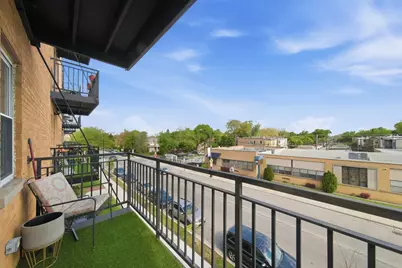 2501 W Bryn Mawr Avenue #308, Chicago, IL 60659 - Photo 12
