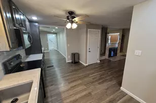 2705 S Broadway Ave, Salem, IL 62881 - Photo 22