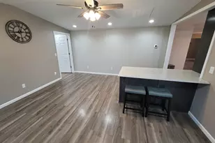 2705 S Broadway Ave, Salem, IL 62881 - Photo 18