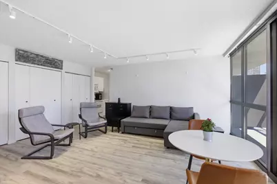 33 W Delaware Place #19E, Chicago, IL 60610 - Photo 4
