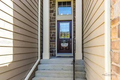 234 Belmont Drive, Lincolnshire, IL 60069 - Photo 2