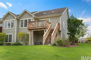 1340 Prairie View Pkwy, Cary, IL 60013 - Photo 2