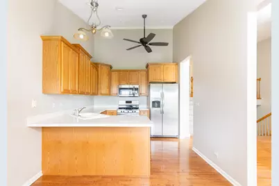 1340 Prairie View Parkway, Cary, IL 60013 - Photo 10