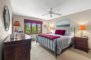8770 Butterfield Ln, Orland Park, IL 60462 - Photo 16
