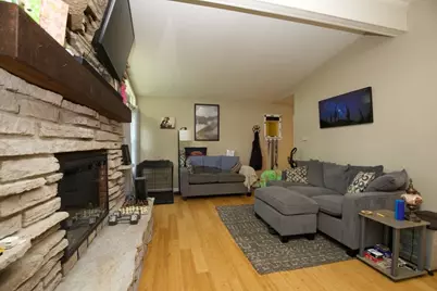 55 E Jeffrey Avenue #House, Wheeling, IL 60090 - Photo 8
