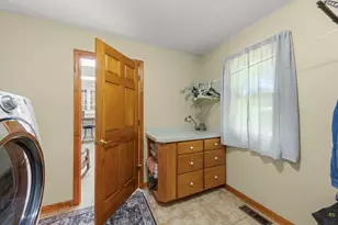 105 Thrush Ln, Naperville, IL 60540 - Photo 24