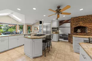 105 Thrush Ln, Naperville, IL 60540 - Photo 10