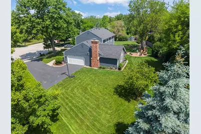 1525 Almond Court, Downers Grove, IL 60515 - Photo 2