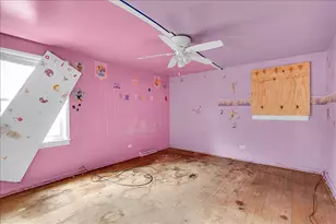 8906 S Mackinaw St, Chicago, IL 60617 - Photo 10