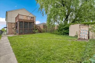 8906 S Mackinaw St, Chicago, IL 60617 - Photo 24