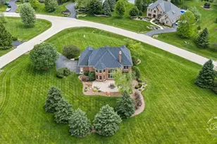 38W535 Red Bay Ct, Saint Charles, IL 60175 - Photo 32