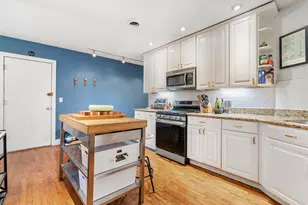 1048 W Byron St, Chicago, IL 60613 - Photo 8