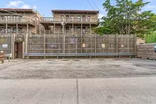 1048 W Byron St, Chicago, IL 60613 - Photo 18