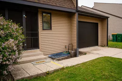 601 S Raven Road, Shorewood, IL 60404 - Photo 2