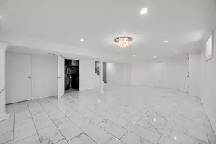 2744 W Catalpa Ave, Chicago, IL 60625 - Photo 18