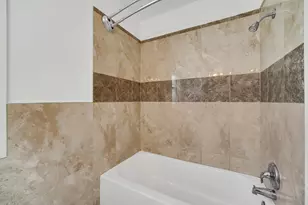 2744 W Catalpa Ave, Chicago, IL 60625 - Photo 24