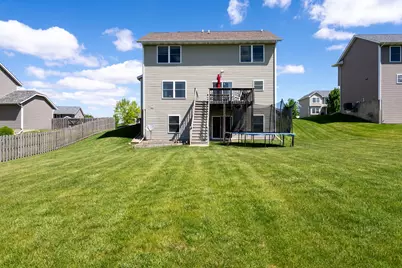 4305 Happiness Lane, Bettendorf, IA 52722 - Photo 42