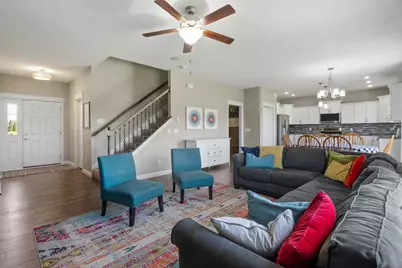 4305 Happiness Lane, Bettendorf, IA 52722 - Photo 10