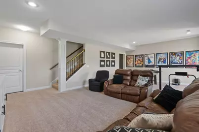4305 Happiness Lane, Bettendorf, IA 52722 - Photo 32