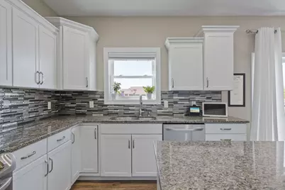 4305 Happiness Lane, Bettendorf, IA 52722 - Photo 2