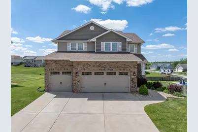 4305 Happiness Lane, Bettendorf, IA 52722 - Photo 44