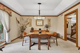 34 Carlisle Rd, Hawthorn Woods, IL 60047 - Photo 6