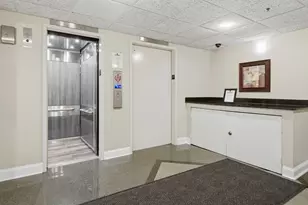 1800 Huntington Blvd, Hoffman Estates, IL 60169 - Photo 24