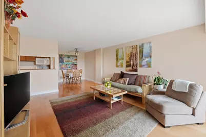 1800 Huntington Boulevard #AE607, Hoffman Estates, IL 60169 - Photo 4