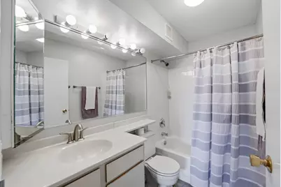 1800 Huntington Boulevard #AE607, Hoffman Estates, IL 60169 - Photo 16