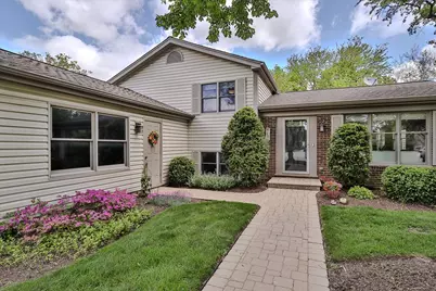 818 Indigo Court, Lake Zurich, IL 60047 - Photo 4