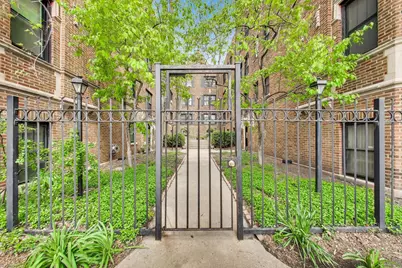 1106 W Montana Street #1, Chicago, IL 60614 - Photo 2