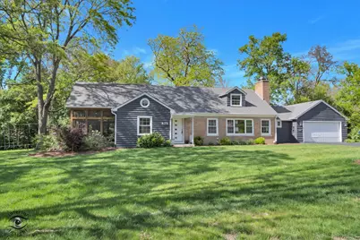 829 E Porter Avenue, Naperville, IL 60540 - Photo 1