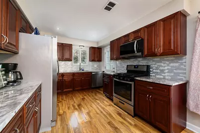 9476 Terrace Place, Des Plaines, IL 60016 - Photo 8