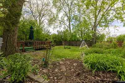 9476 Terrace Place, Des Plaines, IL 60016 - Photo 18