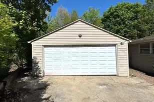 1008 Adams Ct, Carpentersville, IL 60110 - Photo 16