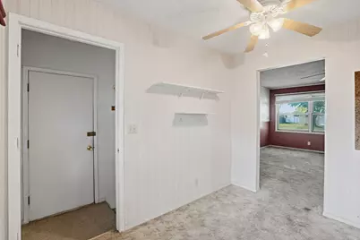 2010 W 63rd Street, Davenport, IA 52806 - Photo 12