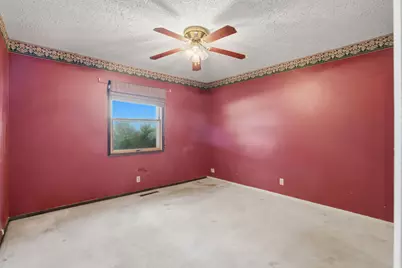2010 W 63rd Street, Davenport, IA 52806 - Photo 14
