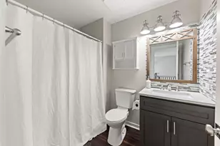 2448 Reflections Dr, Aurora, IL 60502 - Photo 16