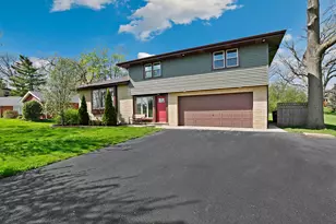 7920 W 139th St, Orland Park, IL 60462 - Photo 2