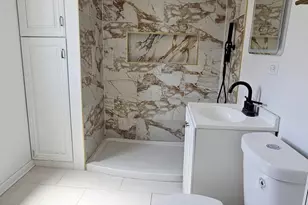5230 S Lockwood Ave, Chicago, IL 60638 - Photo 10