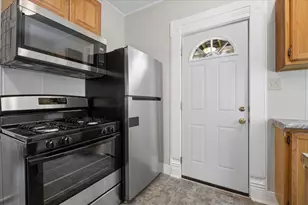 614 S Lincoln Ave, Aurora, IL 60505 - Photo 6