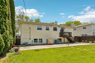 774 Polynesian Drive, Des Plaines, IL 60016 - Photo 36
