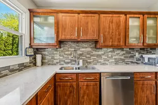 774 Polynesian Dr, Des Plaines, IL 60016 - Photo 12